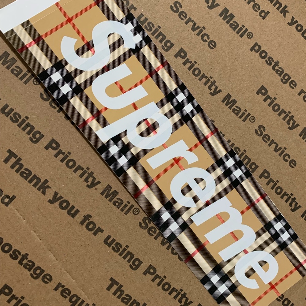 Supreme x Burberry Box Logo Sticker - Picture 2 of 9
